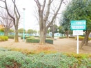 戸塚杉本公園(公園)まで40m ロイヤルメゾンⅤ