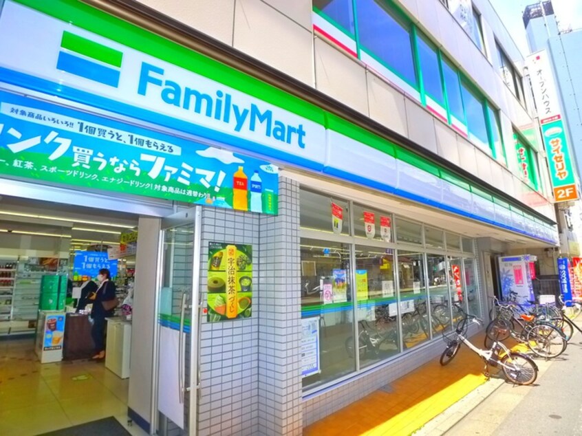 ファミリーマート(コンビニ)まで100m ユリカロゼAZ亀有North Tower