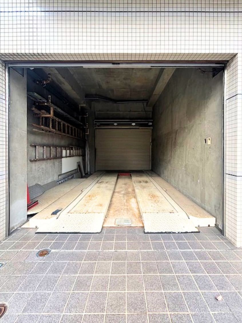 駐車場 三恵ハウスＢ