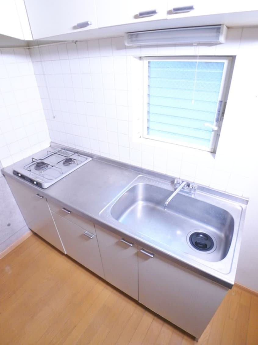 キッチン ジュネパレス南流山４