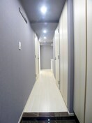 廊下 グランカーサ綾瀬