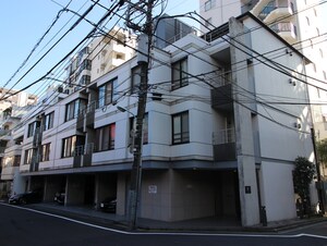 ヌ－ベルコ－ト麻布