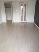 居室 ＡＵＲＡ ＤＥ ＰＡＲＵＬＥ