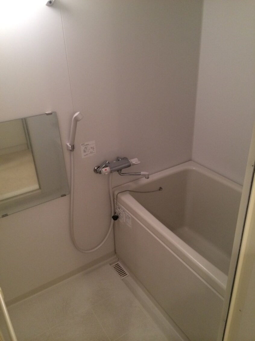 バス／シャワールーム等 ＡＵＲＡ ＤＥ ＰＡＲＵＬＥ