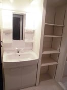 洗面 ＡＵＲＡ ＤＥ ＰＡＲＵＬＥ