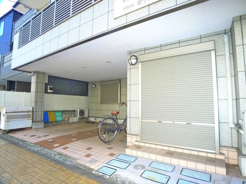 駐輪場 カネヴィアーノ