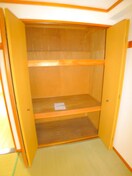 収納 パレスロイヤル