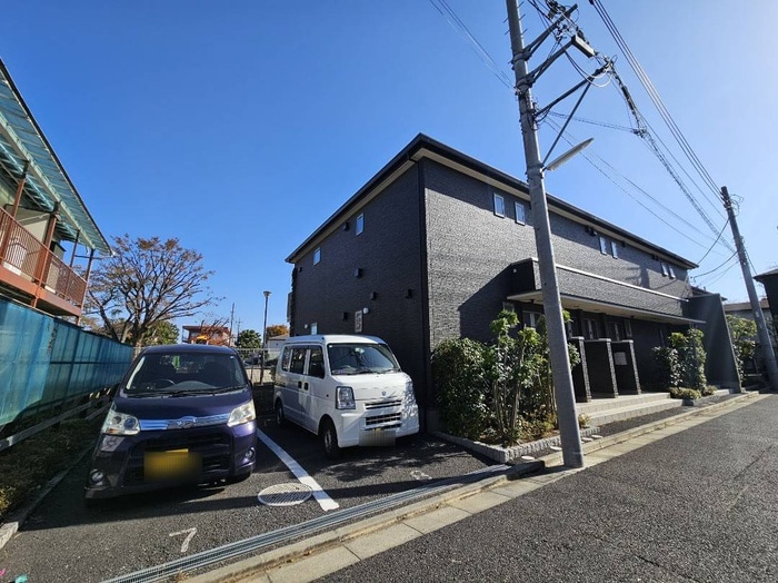 駐車場 フォレストコートC棟