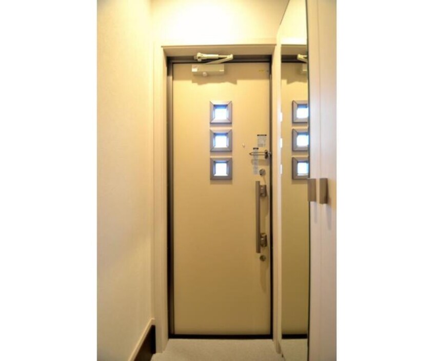 玄関 フォレストコートC棟