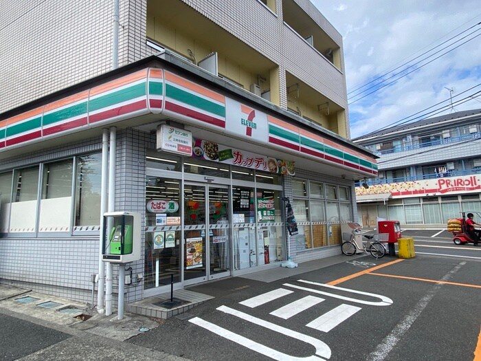 セブンイレブン　帝京大前店(コンビニ)まで706m グリーンハイムいしざか