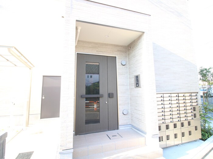 エントランス部分 グレイス高野Ⅱ