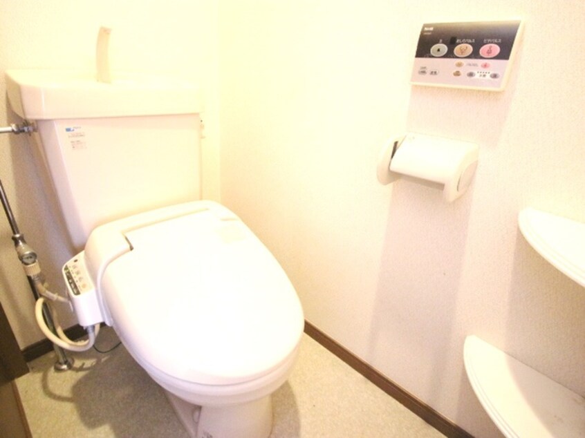 トイレ TRIANON-KOTESASHI