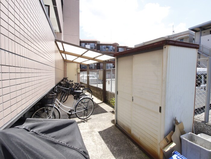 駐輪場 サンガーデンヒロ