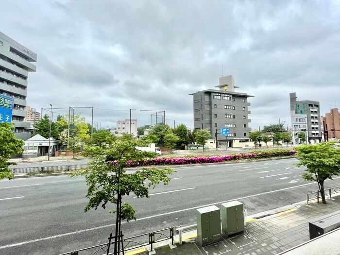 室内からの展望 ﾗｲｵﾝｽﾞﾏﾝｼｮﾝ西巣鴨駅前(203)