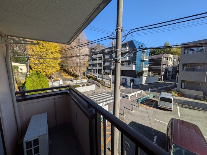 室内からの展望 センチュリー日吉