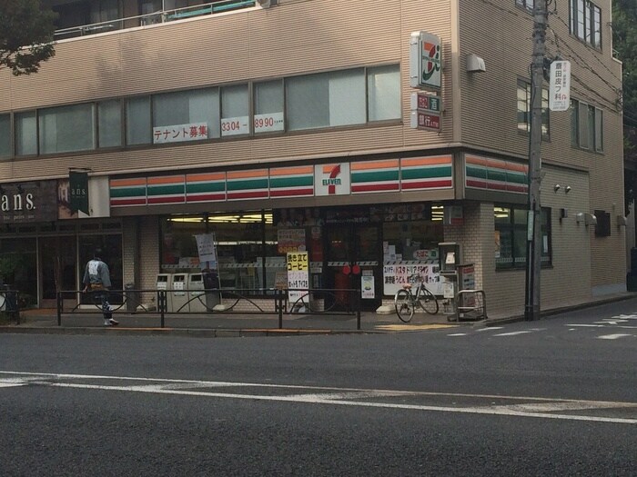 セブンイレブン 世田谷上北沢店(コンビニ)まで567m ハイフィ－ルド