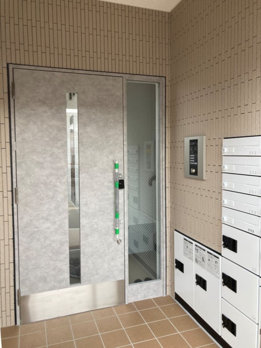 エントランス部分 Kwing182