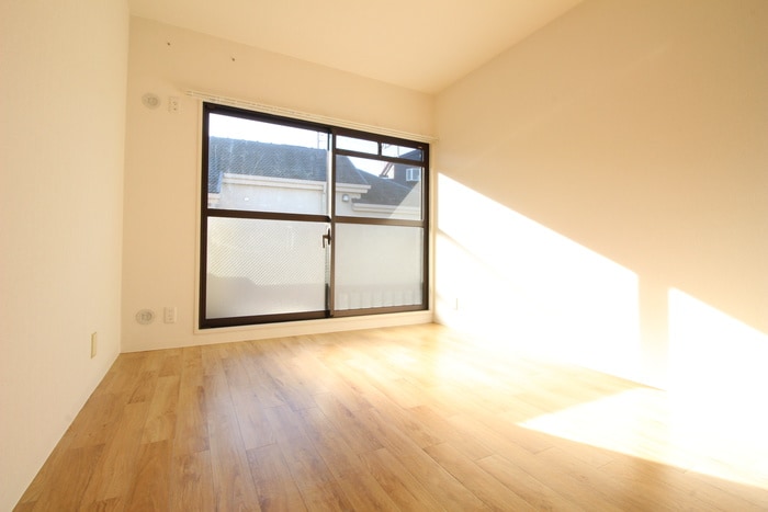 居室 ウイスタリア５４