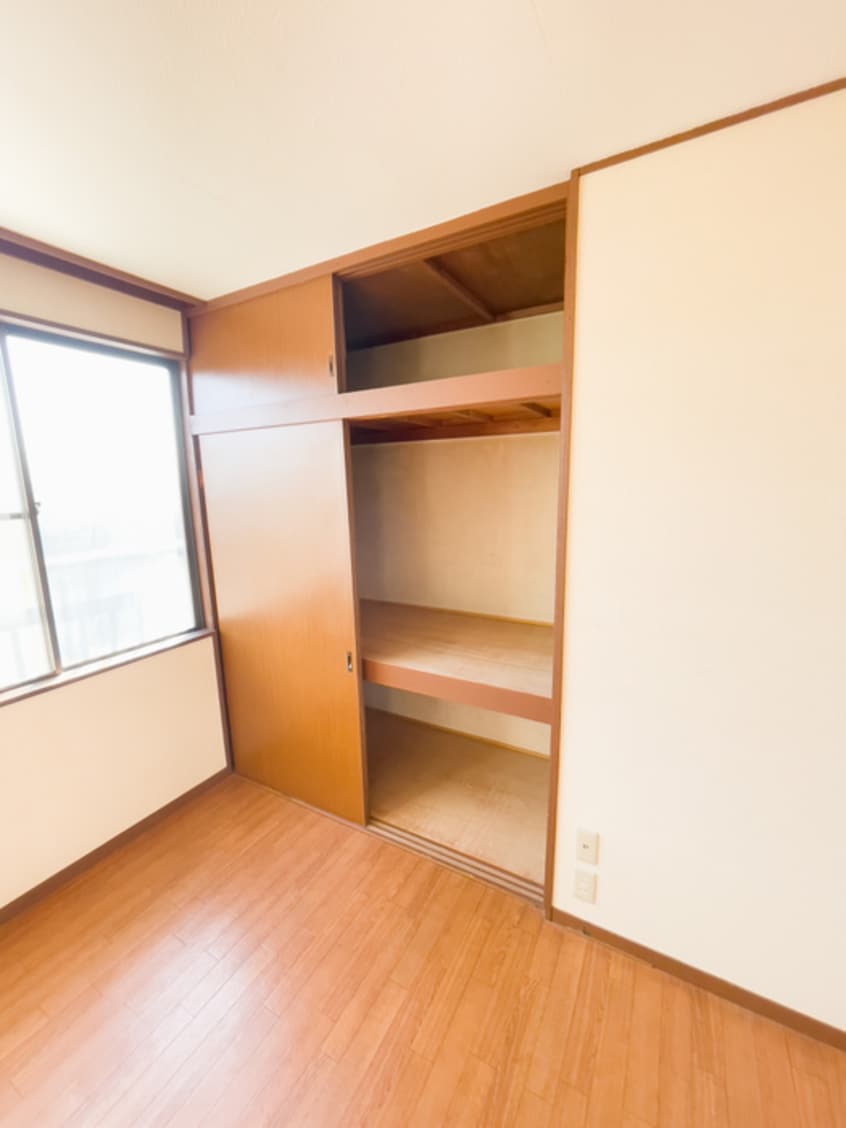 収納 六月町コーポ