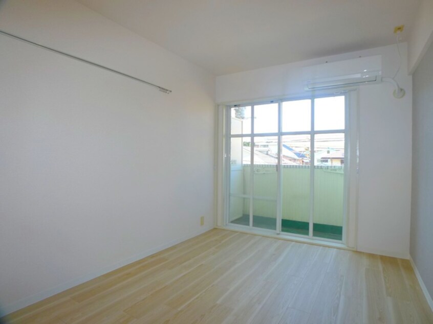 室内からの展望 イエローエンバシー