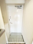 玄関 イエローエンバシー