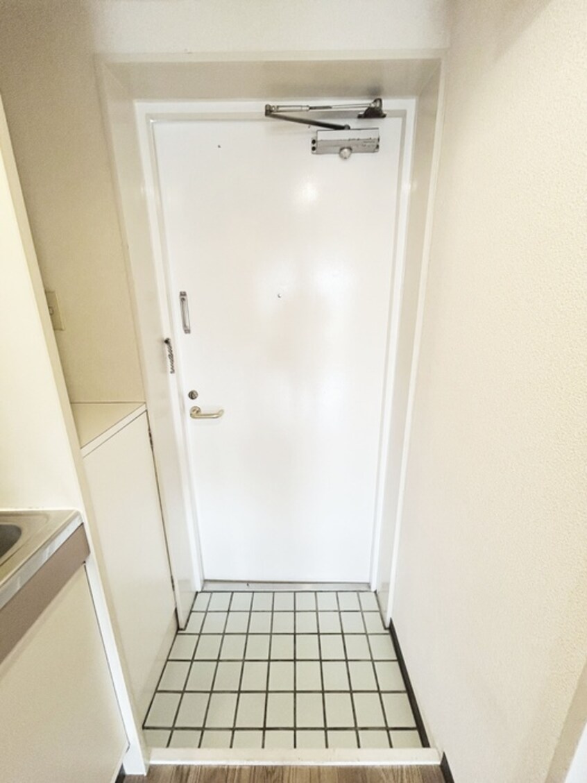 玄関 イエローエンバシー