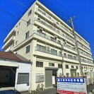 三家第２ビルの外観