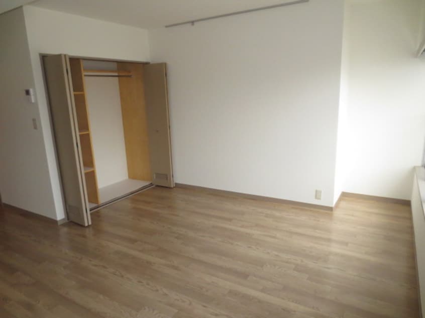 居室 三家第２ビル