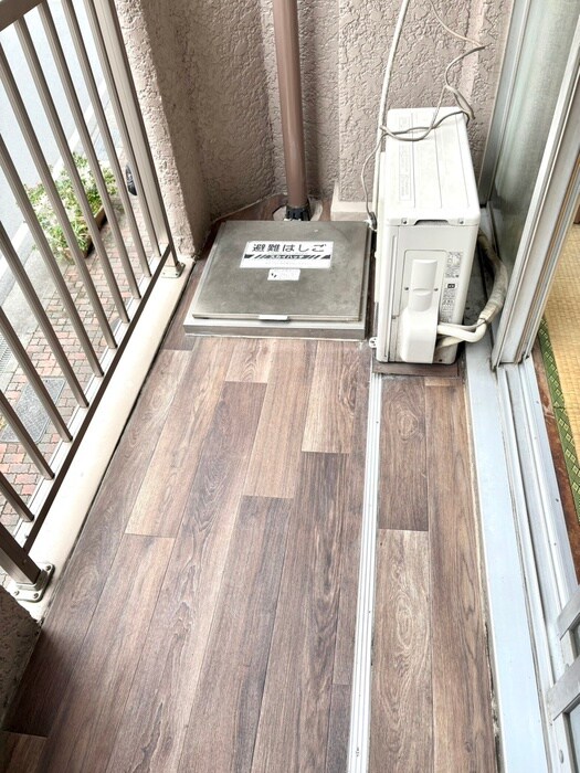 ベランダ・バルコニー ファンシービル（302）