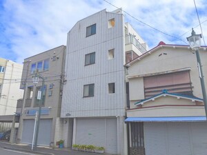 モンカ－ブワダ