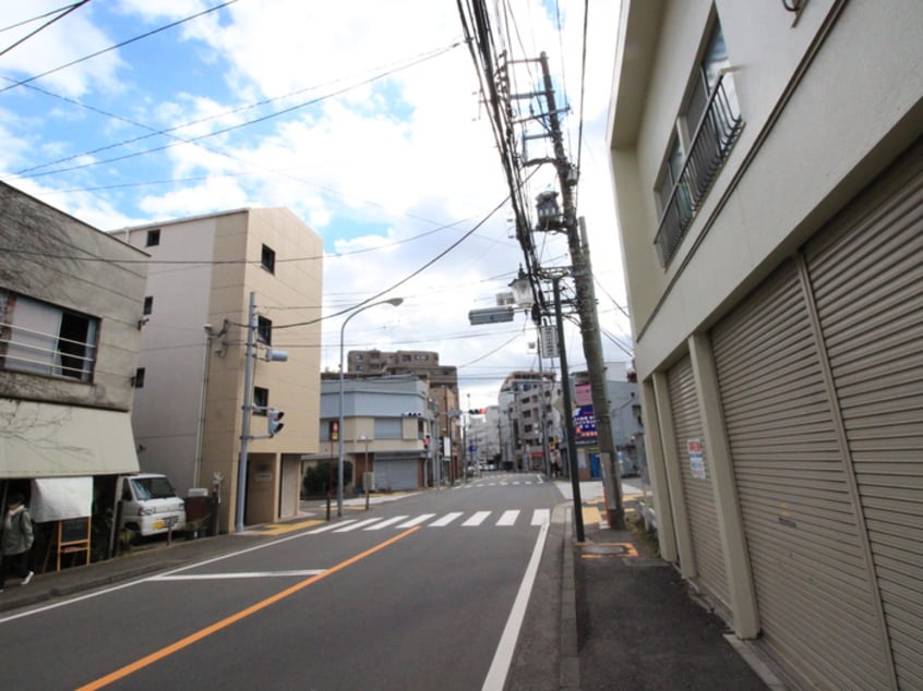 周辺環境 モンカ－ブワダ