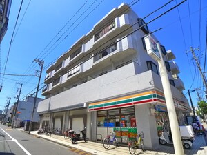 レオ・マンション4F