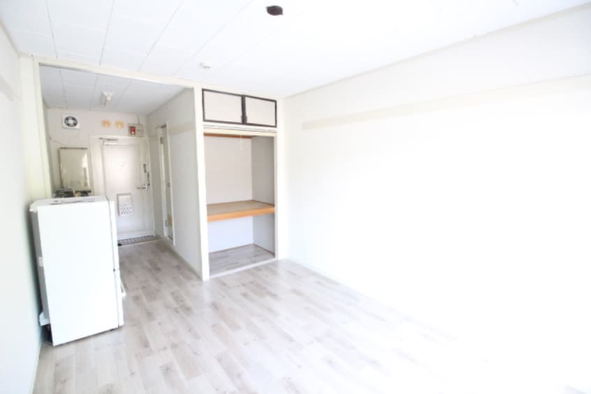 居室 ｽﾁｭｰﾃﾞﾝﾄﾊﾟﾚｽ多摩ｾﾝﾀｰ