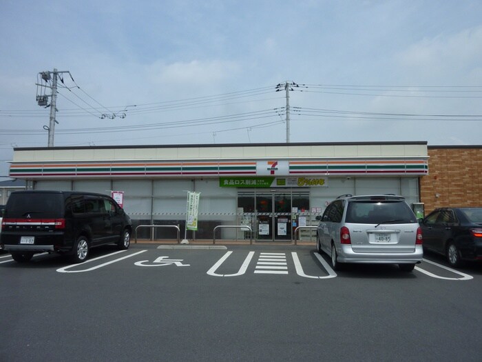 セブンイレブン飯能美杉台店(コンビニ)まで886m フローラ