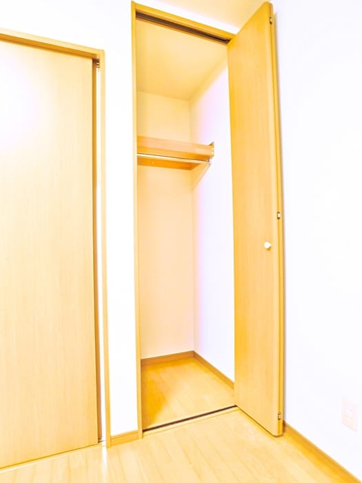 収納 メゾンド・ミカミ