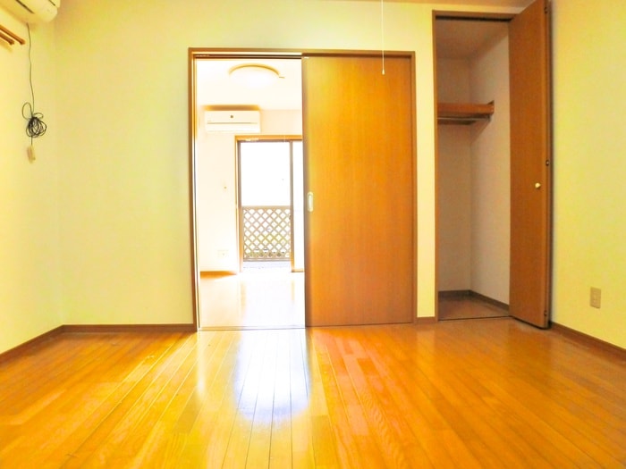 居室 メゾンド・ミカミ