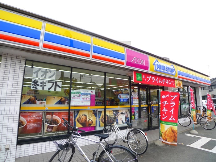 ミニスットプ(コンビニ)まで400m グリ－ンコ－ポ悠