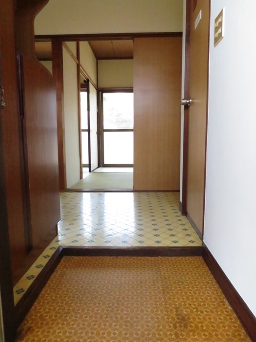 玄関 第二秋元荘