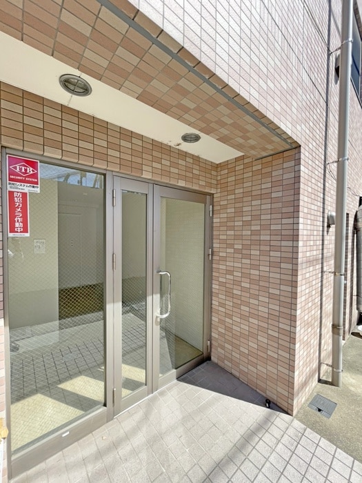 エントランス部分 第２マンション村井