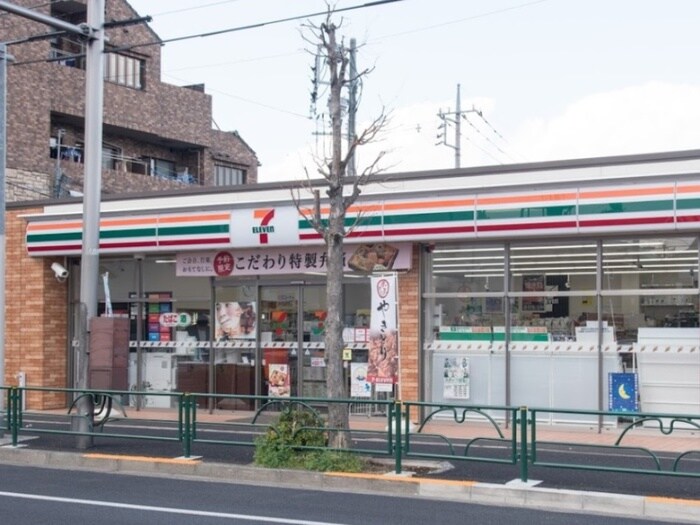 セブンイレブン立教通り店(コンビニ)まで400m 金子ハイツ