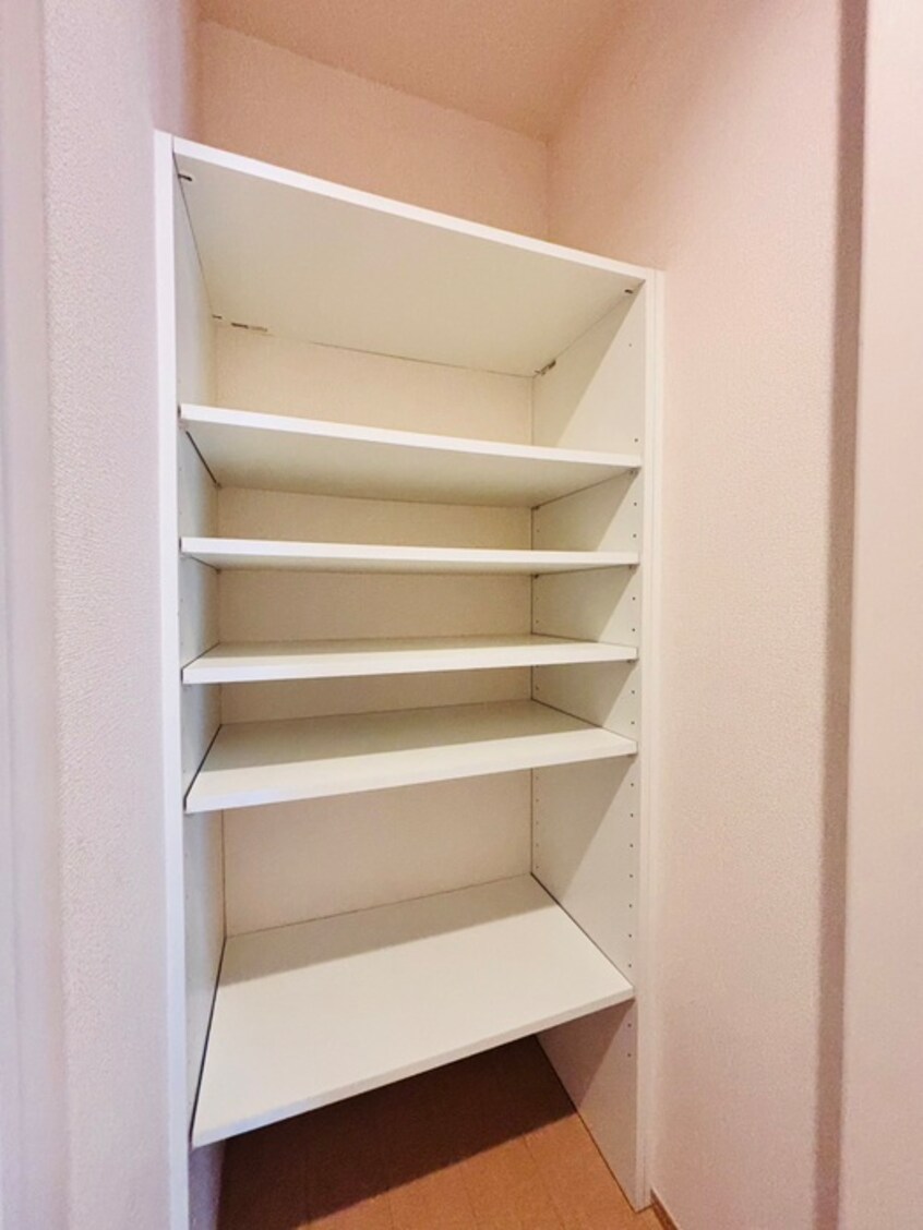 収納 グラディート