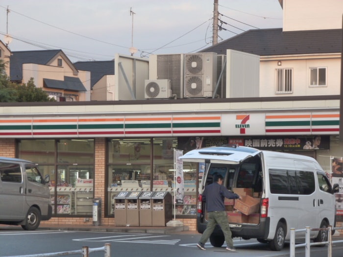 セブンイレブン(コンビニ)まで354m ア－バングレイス