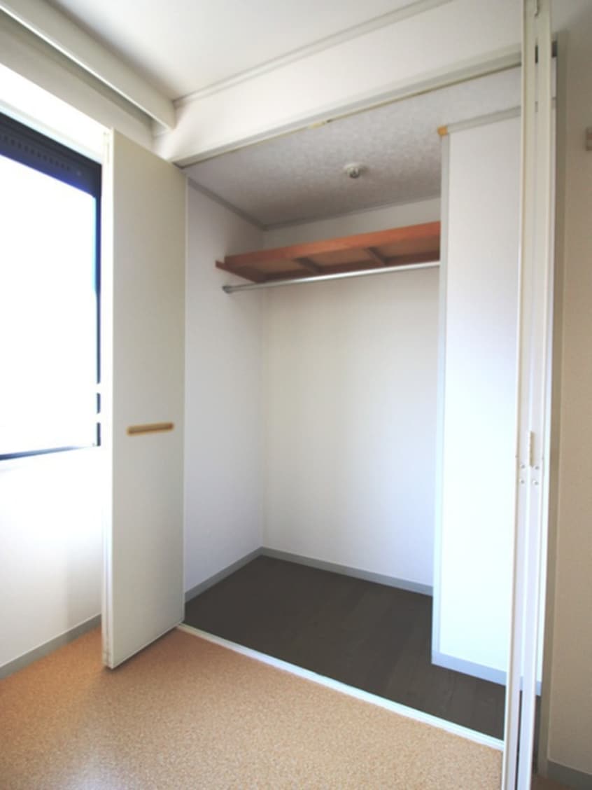 収納 ヴァンベールアイリスⅢ