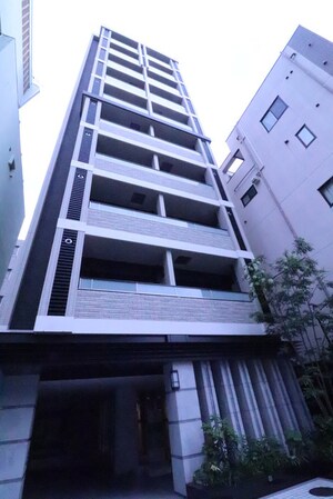 ｻﾞ･ﾊﾟｰｸﾊｳｽｱｰﾊﾞﾝｽ白金（704）