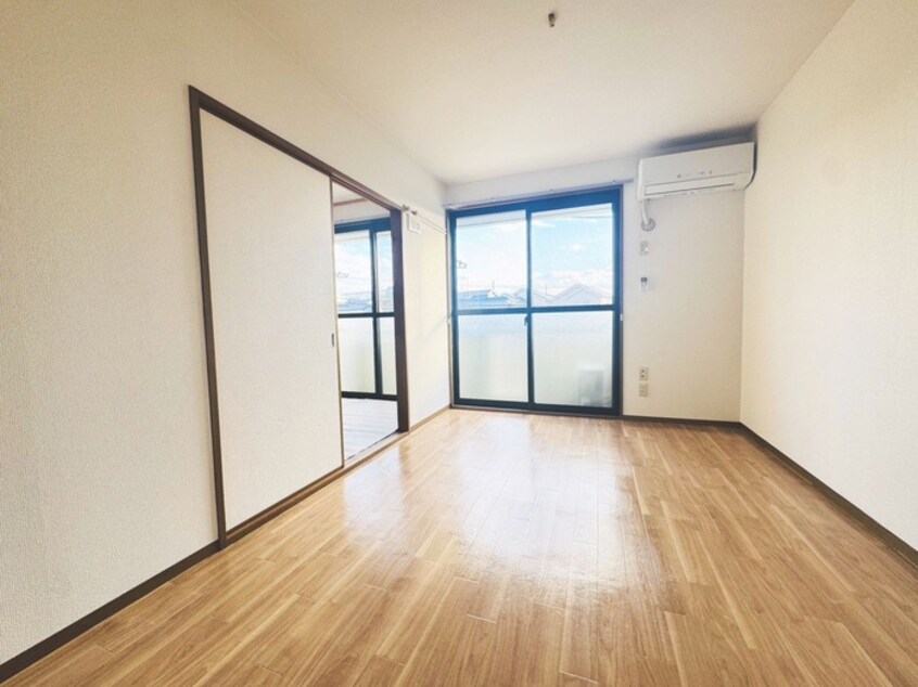 居室 ヴィラモデルナＣ