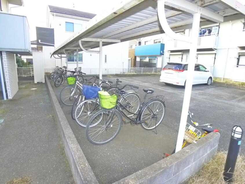 駐輪場 ヴィラモデルナＣ