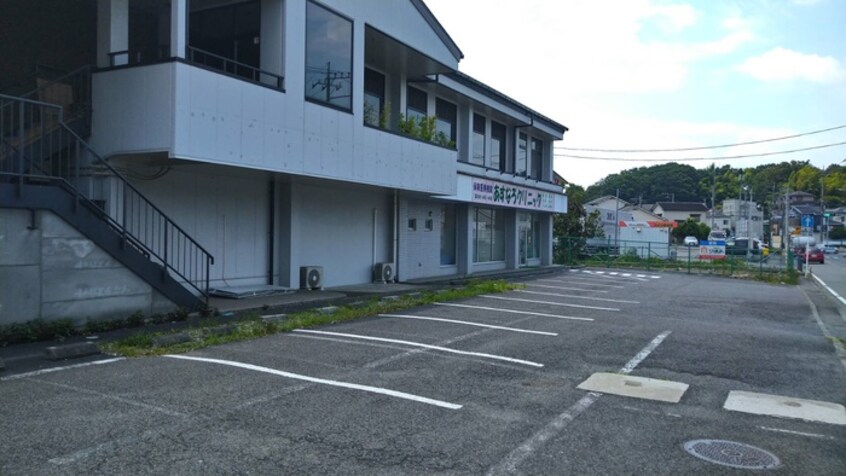 駐車場 上川井町店舗・事務所