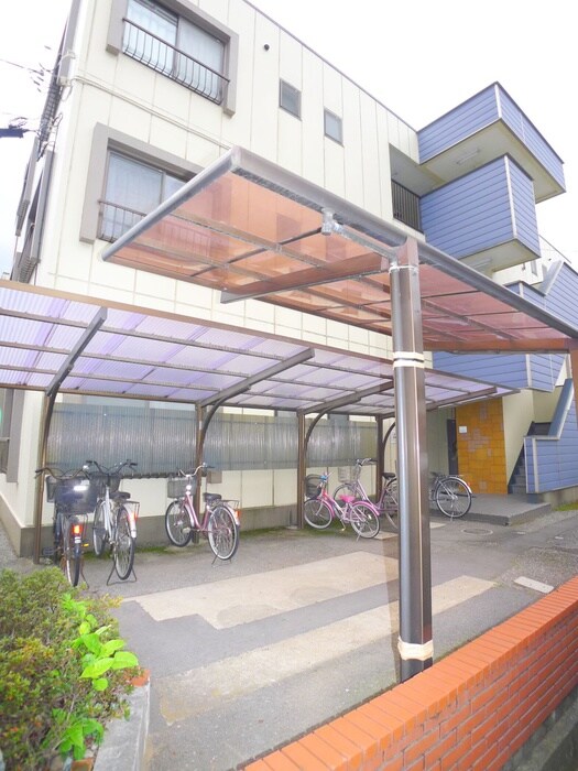 駐輪場 ロイヤルハイツ金子Ⅰ号棟