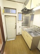 玄関 足立光コ－ポ