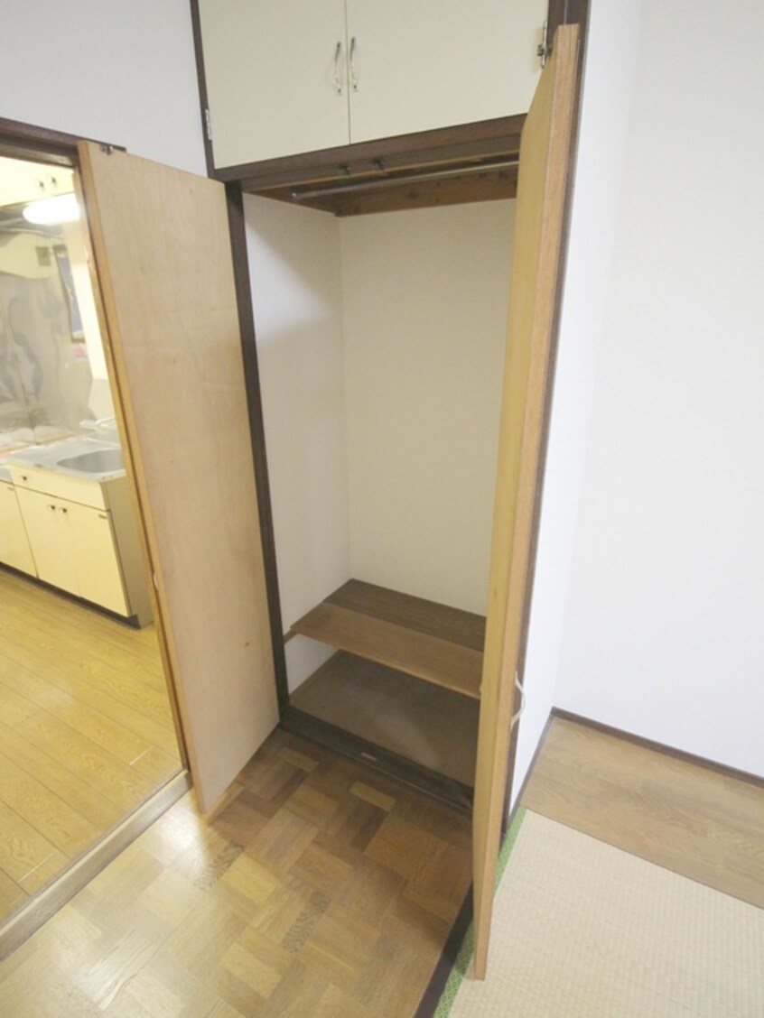 収納 足立光コ－ポ